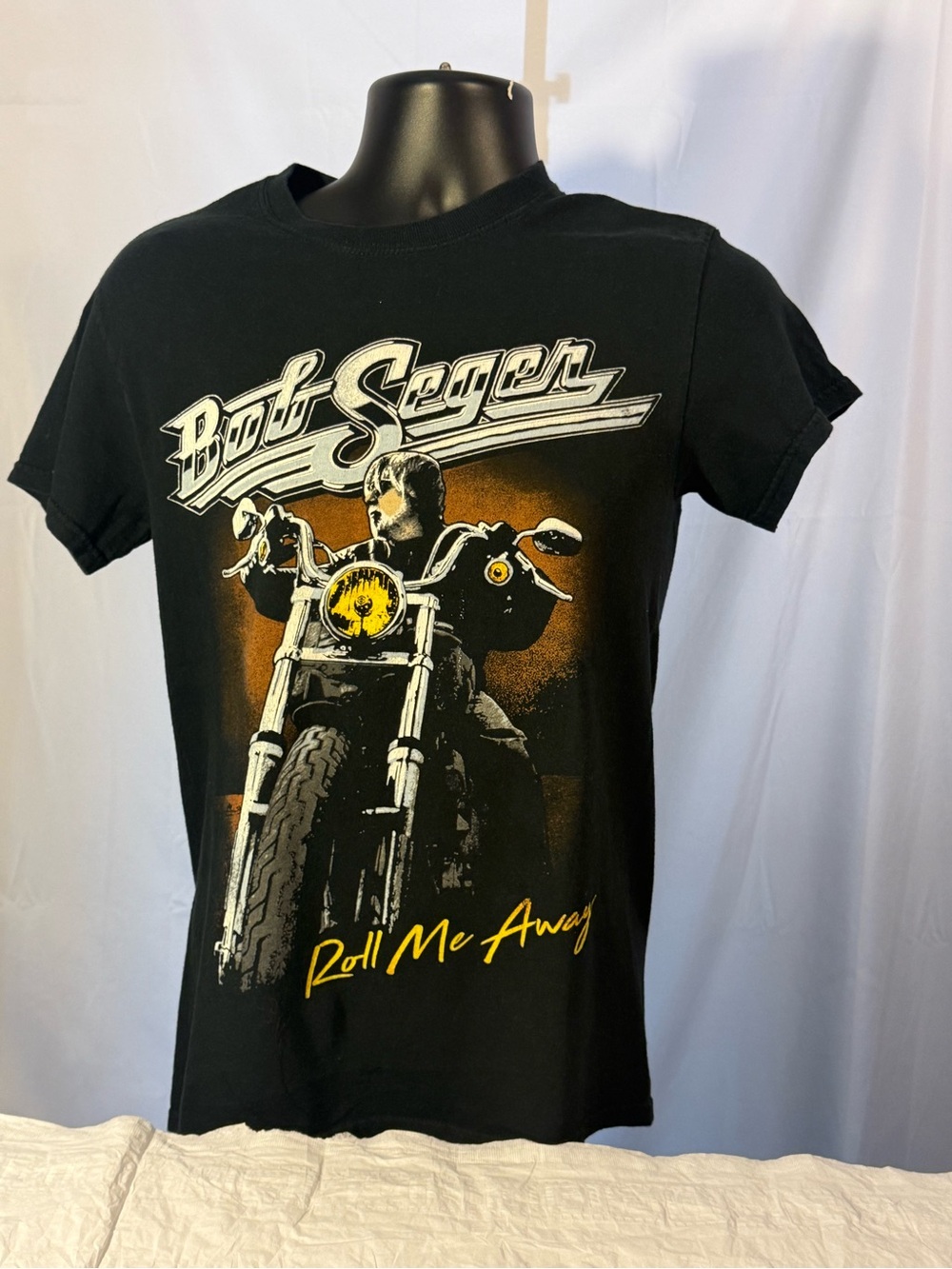 Gildan Black Bob Seger Motorcycle Graphic Tee with Yellow Accents
